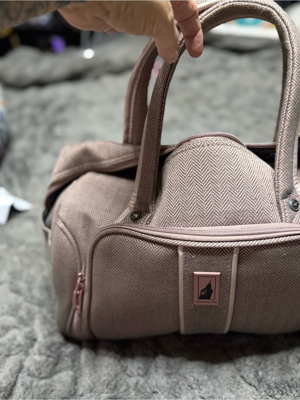 London Fog Herringbone Tote - Dusty Pink